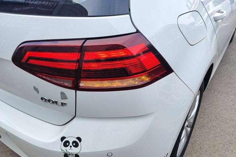 Volkswagen Golf 2019 #8 Volkswagen Golf 2019 car image #8