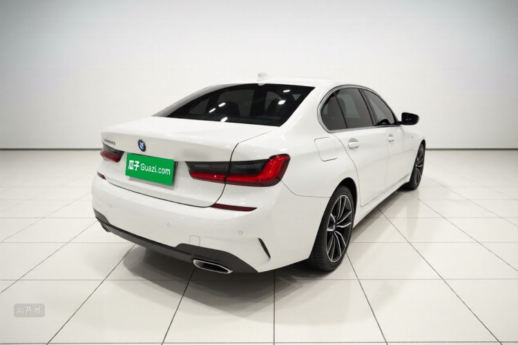 BMW 3 Series 2021 car image #7
