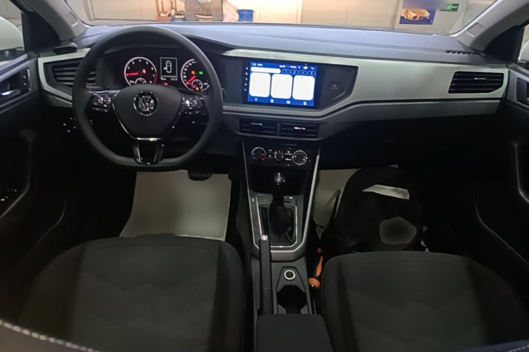 Volkswagen Polo 2021 car image #10