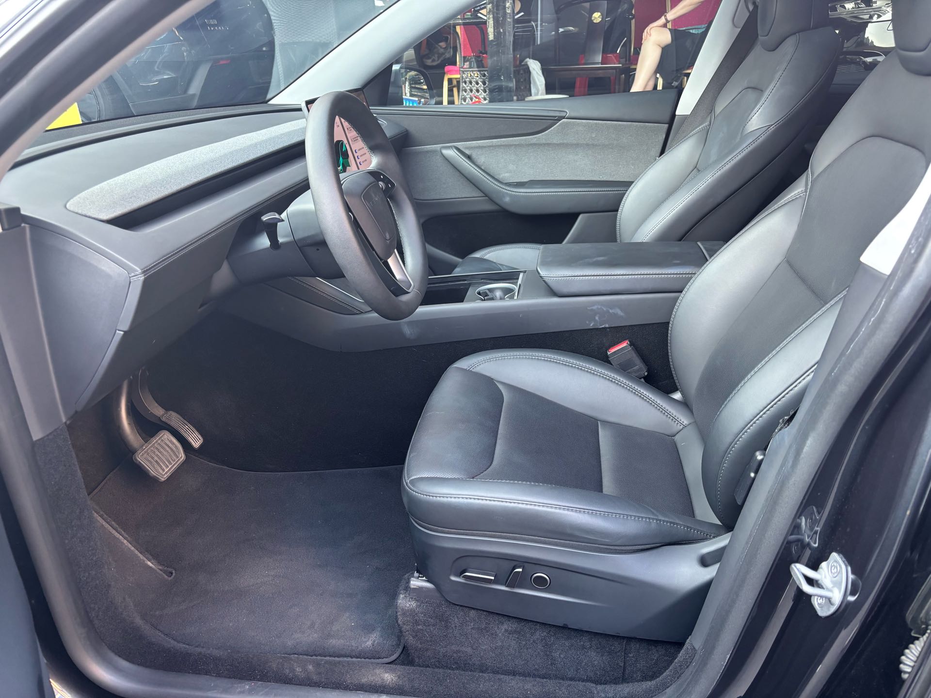 Tesla Model Y 2025 #3 Tesla Model Y 2025 immagine di auto #3