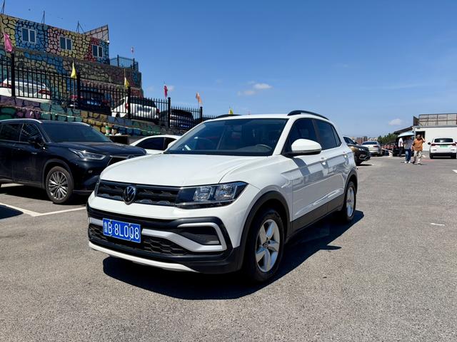Volkswagen T-Cross 2023 car image #10