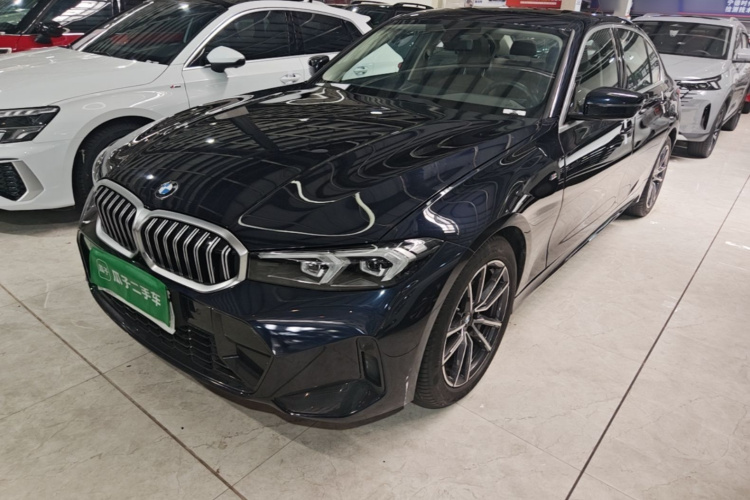 BMW 3 Series 2024 immagine di auto #2