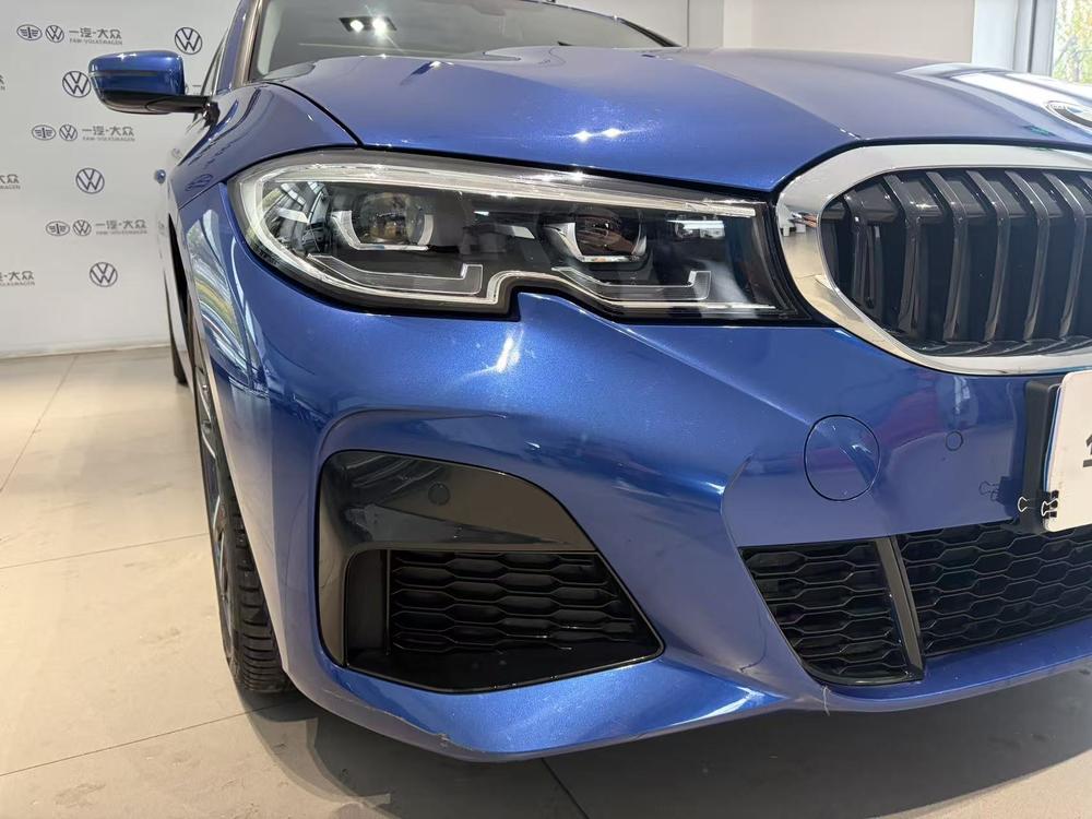BMW 3 Series 2021 car image #8