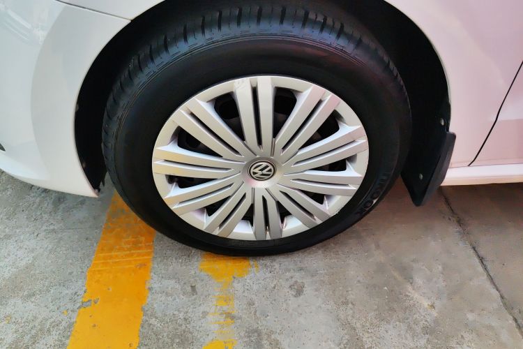 Volkswagen Polo 2018 صورة سيارة #9