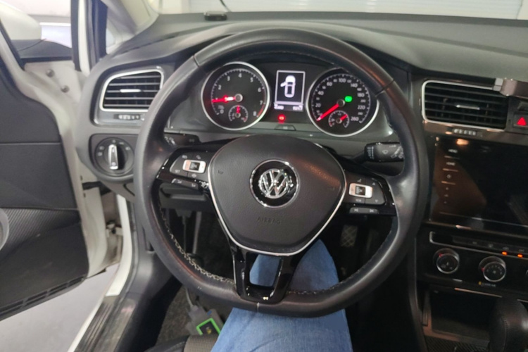 Volkswagen Golf 2020 #11 Volkswagen Golf 2020 car image #11
