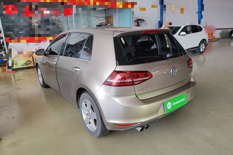 Volkswagen Golf 2017 car image #5
