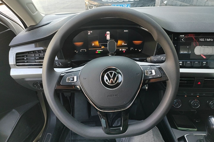 Volkswagen Lavida 2022 car image #11