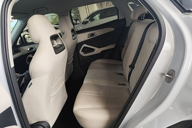 BYD YuanUP 2024 #17 BYD YuanUP 2024 immagine di auto #17
