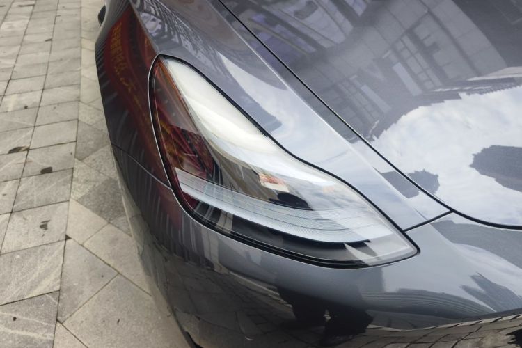 Tesla Model Y 2023 #5 Tesla Model Y 2023 car image #5