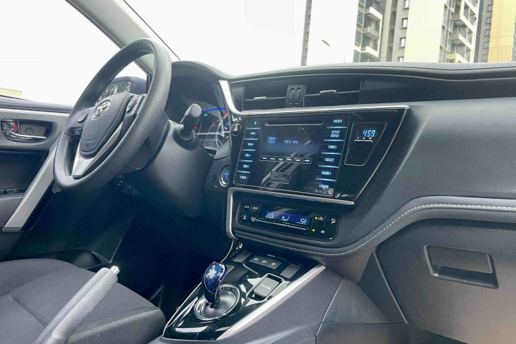 Toyota Corolla Hybird E+ 2021 car image #14