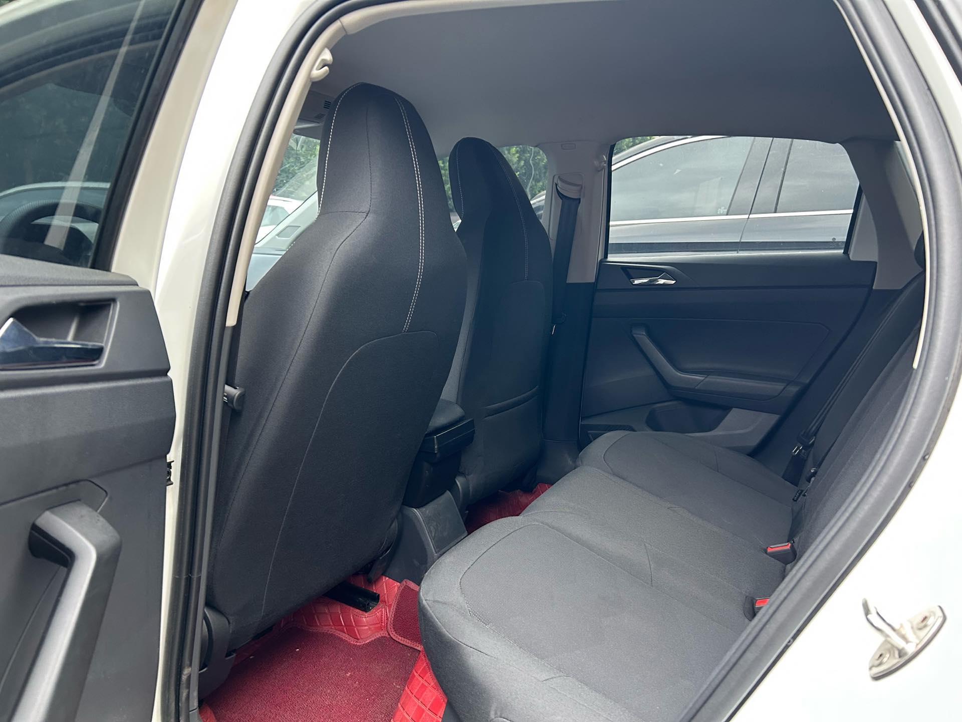 Volkswagen Polo 2023 car image #6