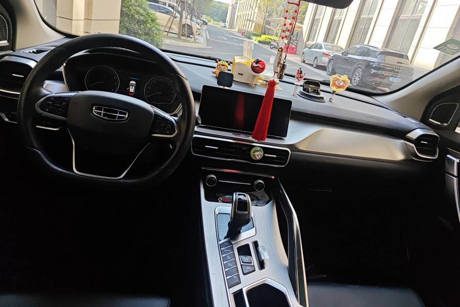 GEELY Coolray 2019 #4 GEELY Coolray 2019 car image #4