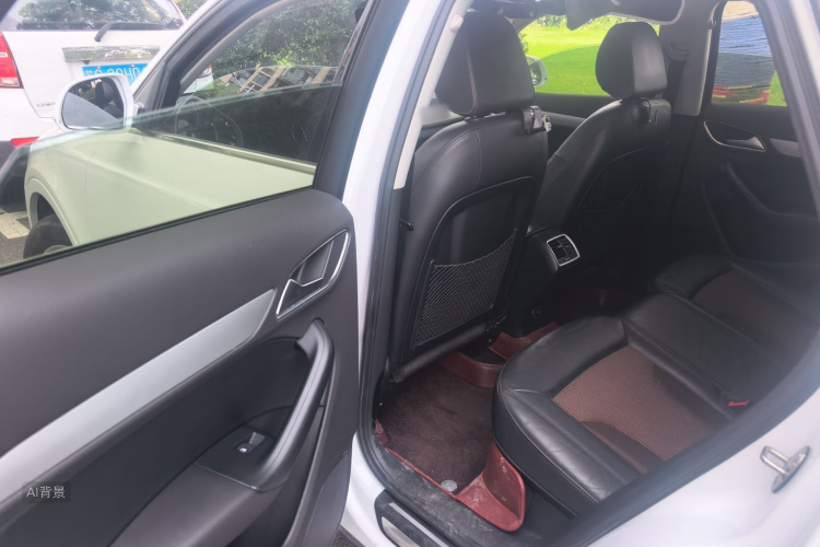 Audi Q3 2018 #19 Audi Q3 2018 car image #19