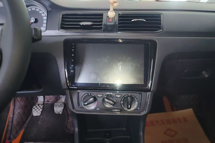 Volkswagen Santana 2017 car image #21