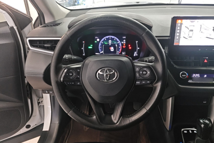 Toyota Corolla Cross 2024 car image #11