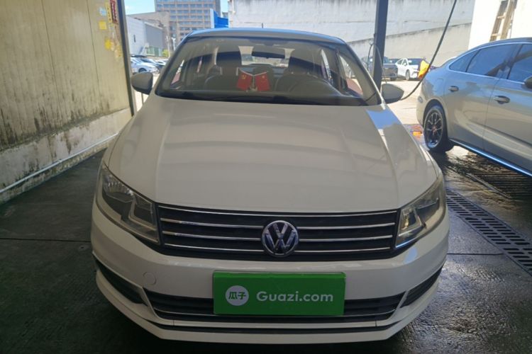 Volkswagen Santana 2017 car image #3