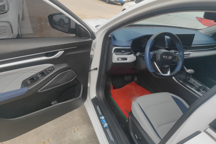 GEELY Emgrand 2021 #16 GEELY Emgrand 2021 صورة سيارة #16