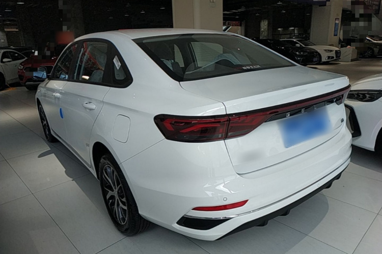 GEELY Emgrand 2026 #7 GEELY Emgrand 2026 car image #7