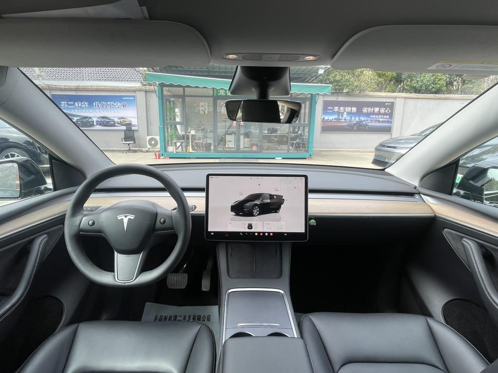 Tesla Model Y 2022 #8 Tesla Model Y 2022 car image #8