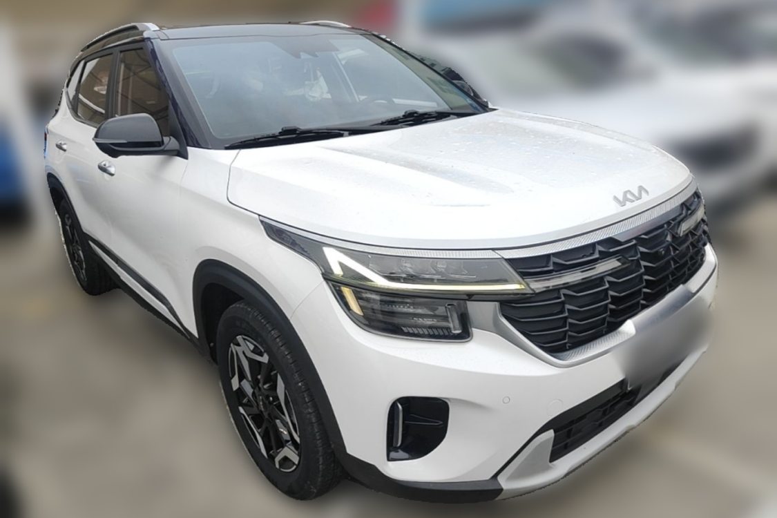 Kia Seltos 2023 car image #2
