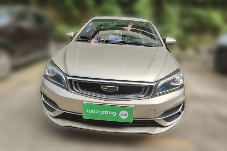 GEELY Emgrand 2019 car image #3
