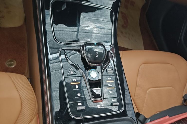 BYD Han 2022 car image #18
