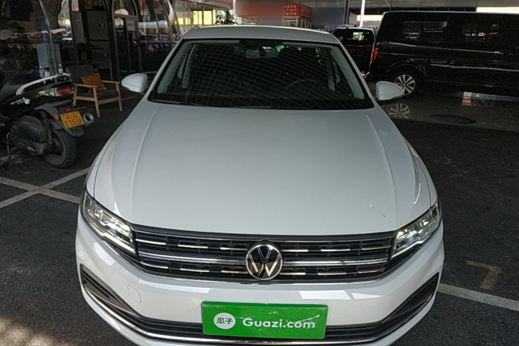 Volkswagen Bora 2022 car image #3