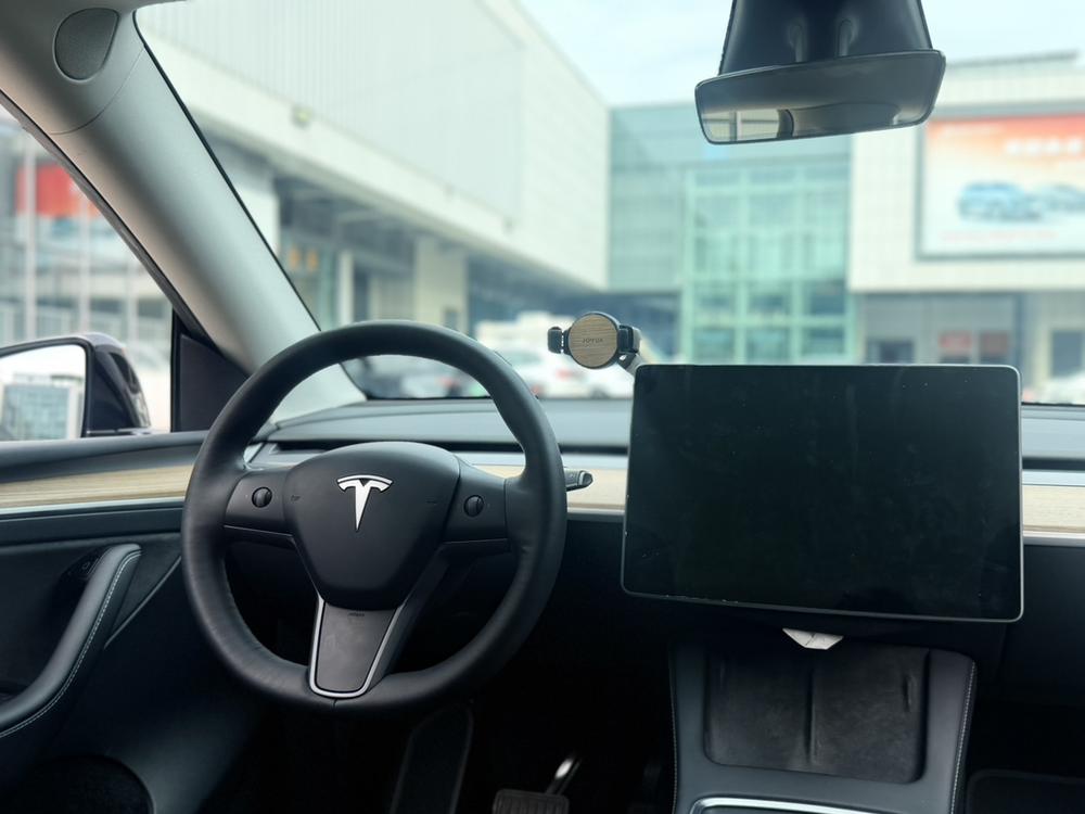 Tesla Model Y 2021 #14 Tesla Model Y 2021 صورة سيارة #14