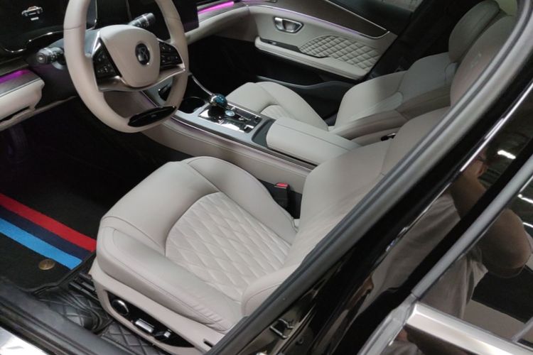 BYD Han 2024 car image #15