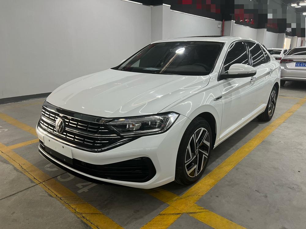 Volkswagen Sagitar 2022 car image 