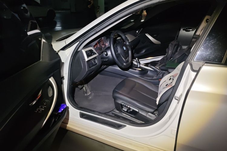 BMW 3 Series GT 2016 car image #9