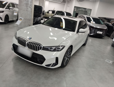 BMW 3 Series 2024 car image 