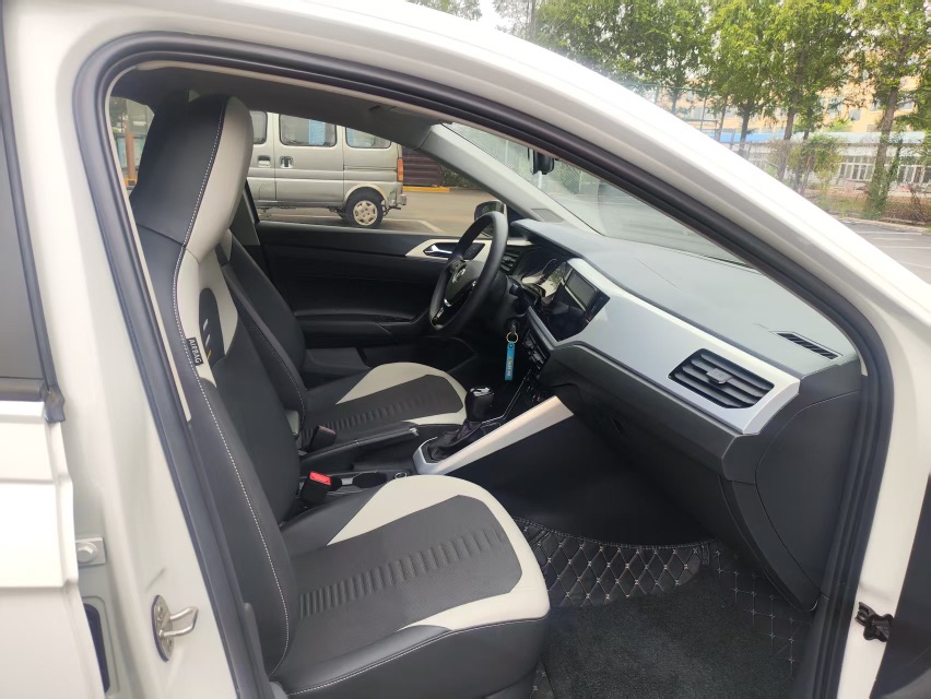 Volkswagen Polo 2021 car image #5