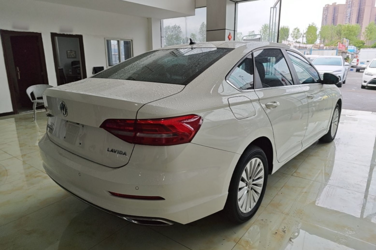 Volkswagen Lavida 2020 car image #7