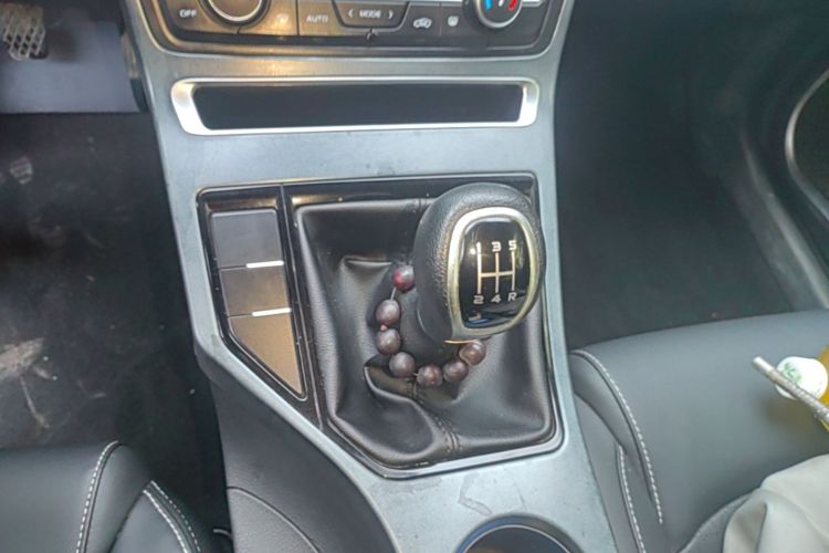GEELY Emgrand 2021 #14 GEELY Emgrand 2021 imagen de coche #14