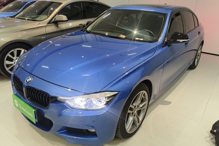 BMW 3 Series 2019 car image #2