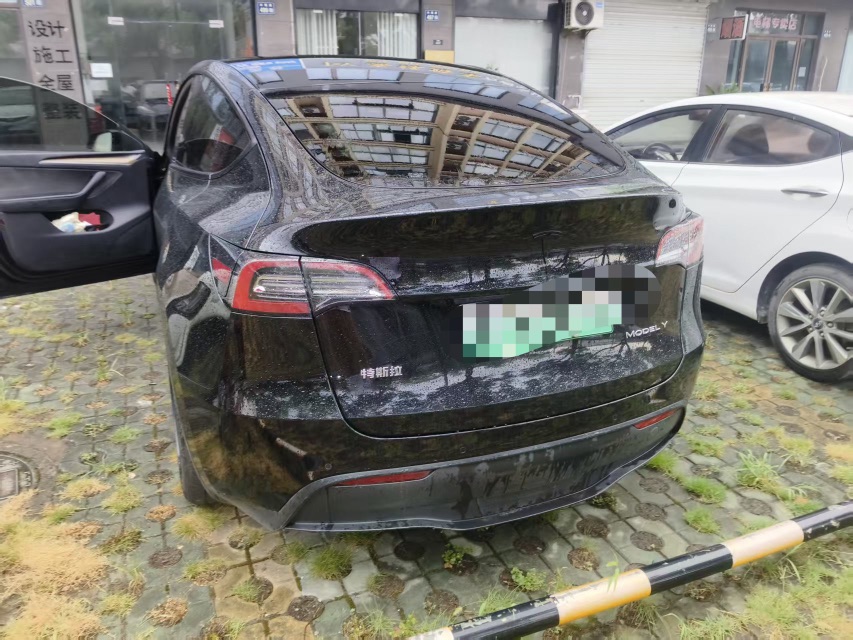 Tesla Model Y 2022 #5 Tesla Model Y 2022 immagine di auto #5