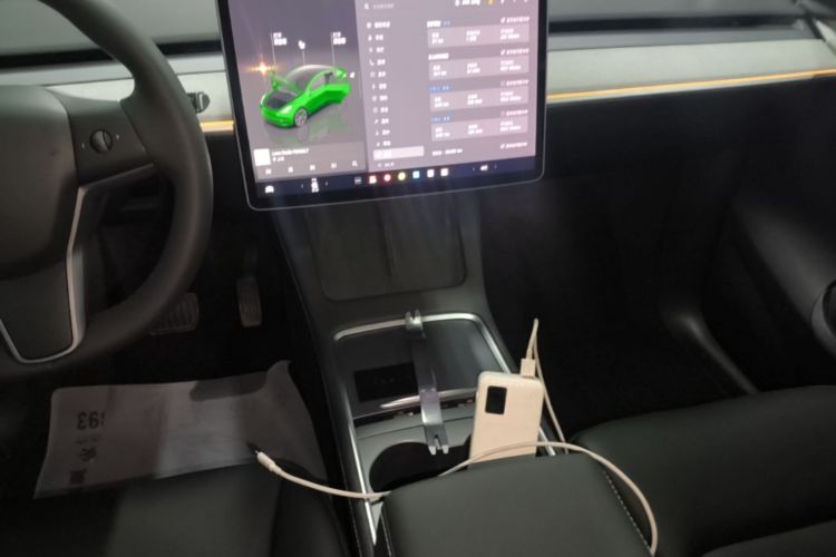 Tesla Model Y 2023 #13 Tesla Model Y 2023 car image #13