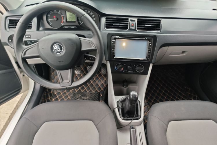 Skoda Rapid 2016 #10 Skoda Rapid 2016 image de voiture #10