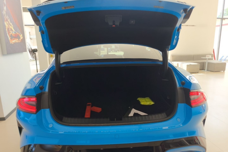 2026 #21 2026 imagen de coche #21
