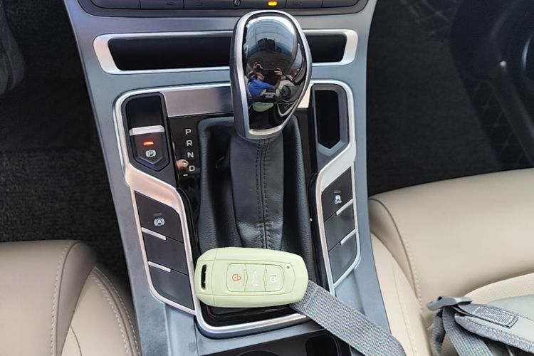 GEELY Emgrand 2018 car image #14