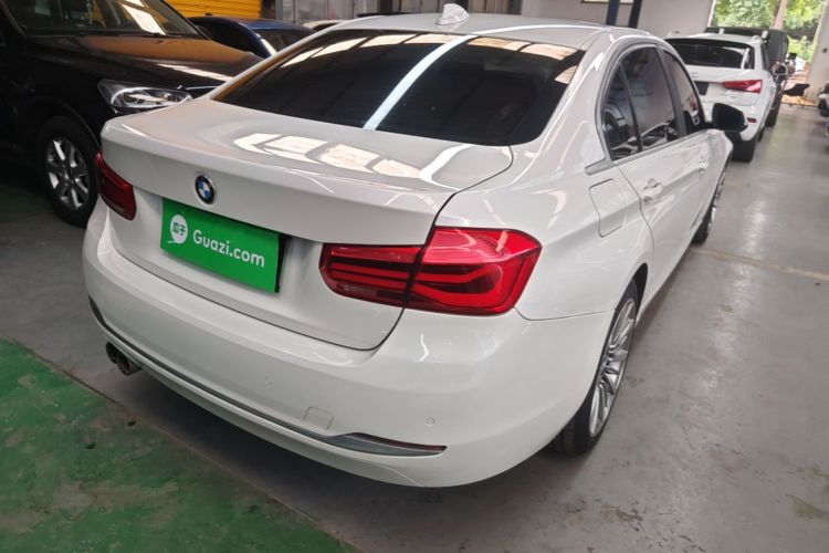 BMW 3 Series 2019 #7 BMW 3 Series 2019 car image #7