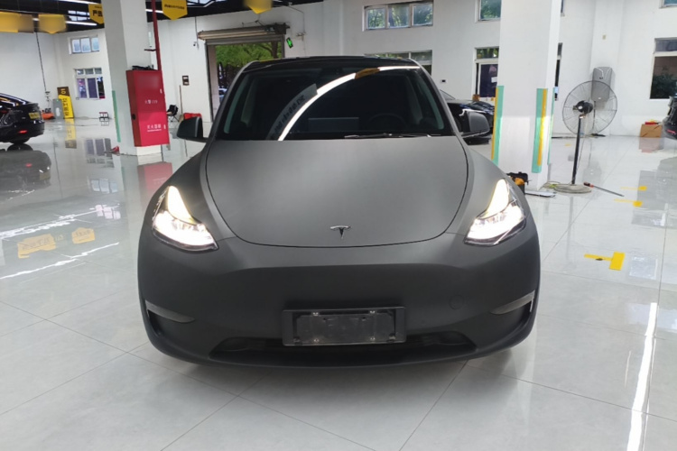 Tesla Model Y 2021 car image #3