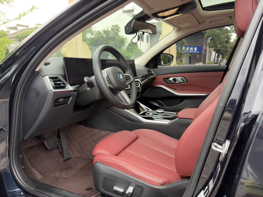BMW i3 2023 image de voiture #4