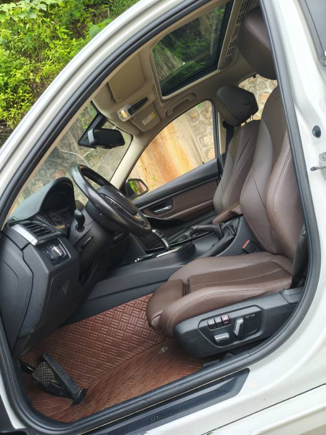 BMW 3 Series 2018 car image #7