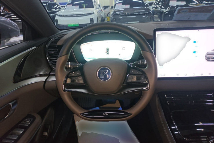 BYD Han 2023 car image #15