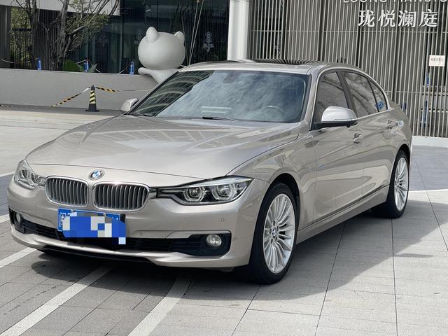 BMW 3 Series 2018 car image #10