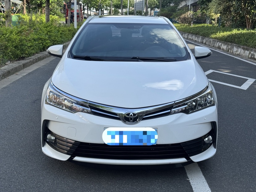 Toyota Corolla 2017 car image #2