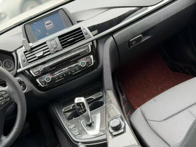 BMW 3 Series 2017 #5 BMW 3 Series 2017 car image #5