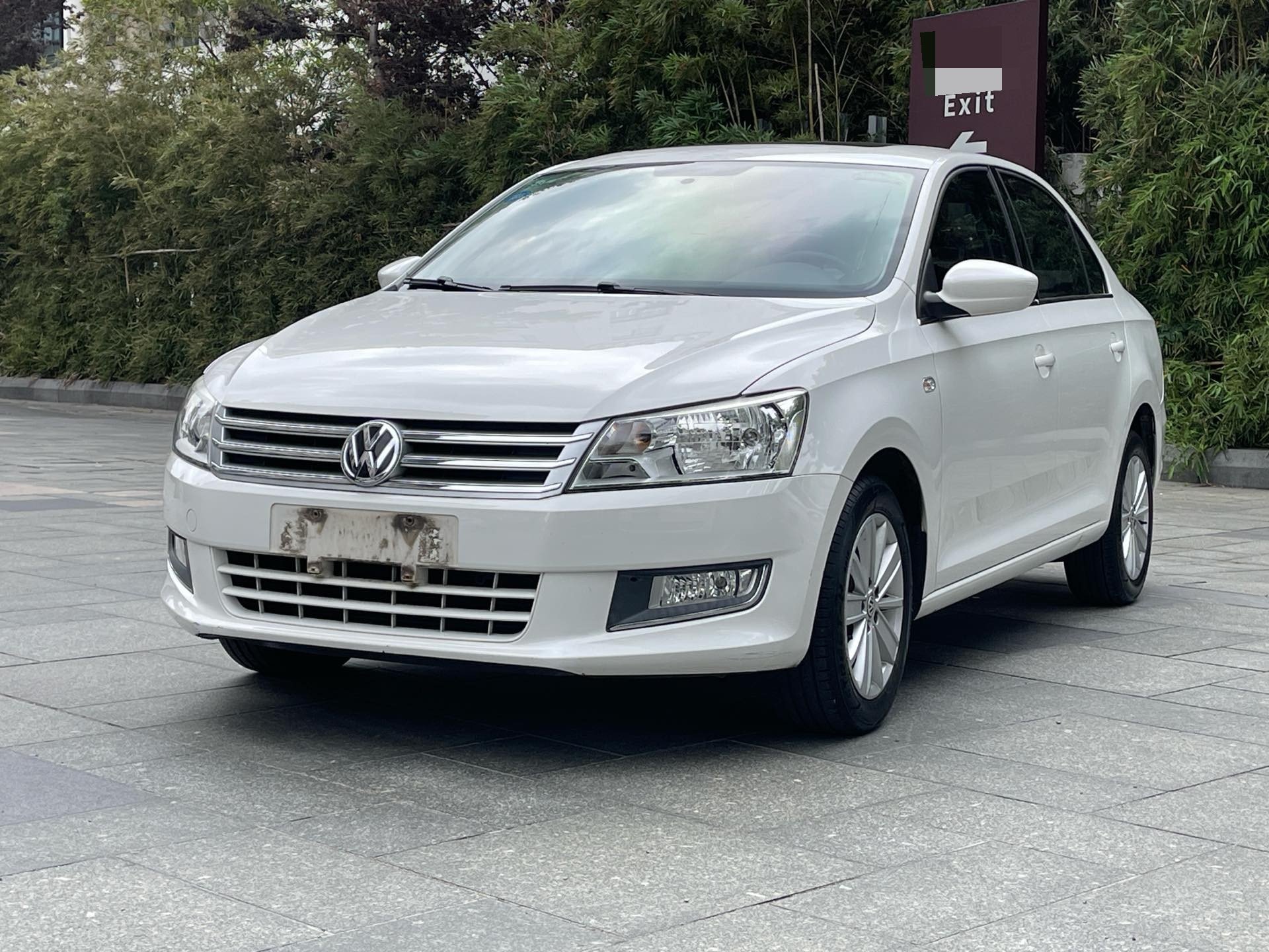 Volkswagen Santana 2015 Volkswagen Santana 2015 car image